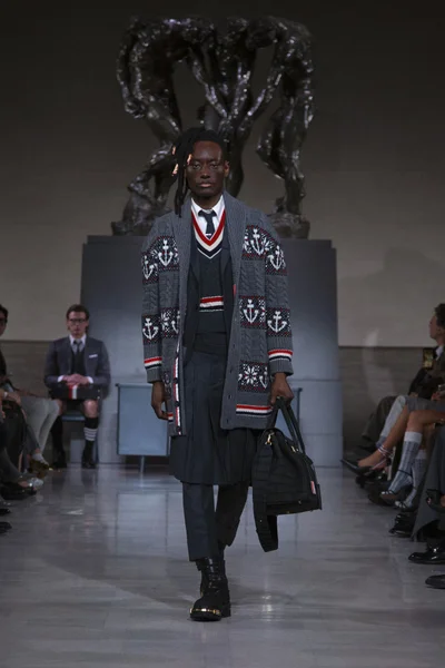 Look 8